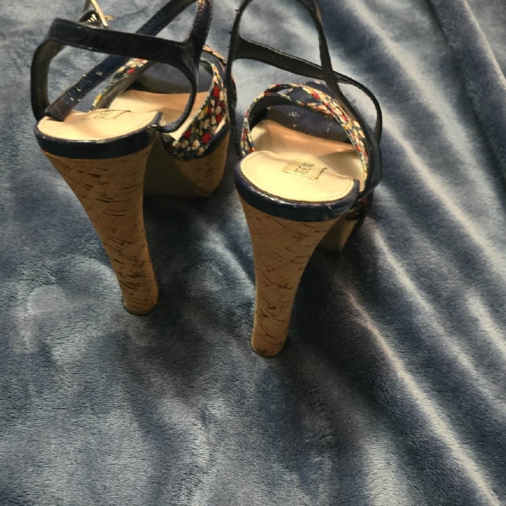 Steve Madden Blue Heeled Sandals 🤑 - Picture 2 of 3